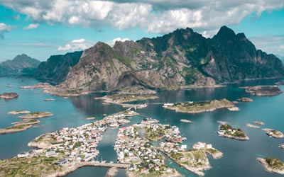 Henningsvaer