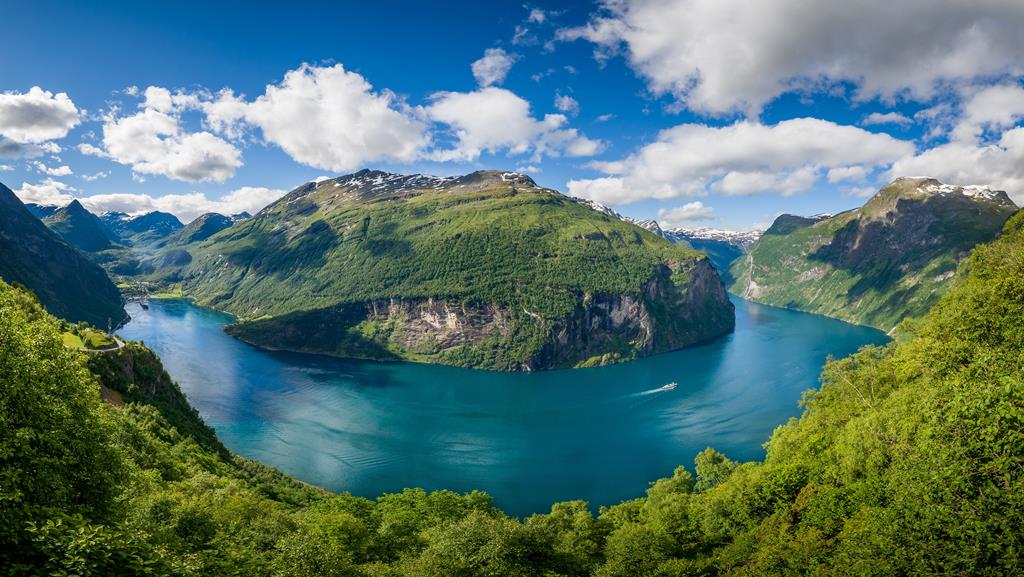 8 dg cruise Noord Europa Mein Schiff 1